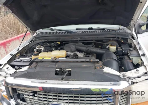 2001 Ford Excursion Limited from USA, damaged, VIN 1FMNU43S11EB99512